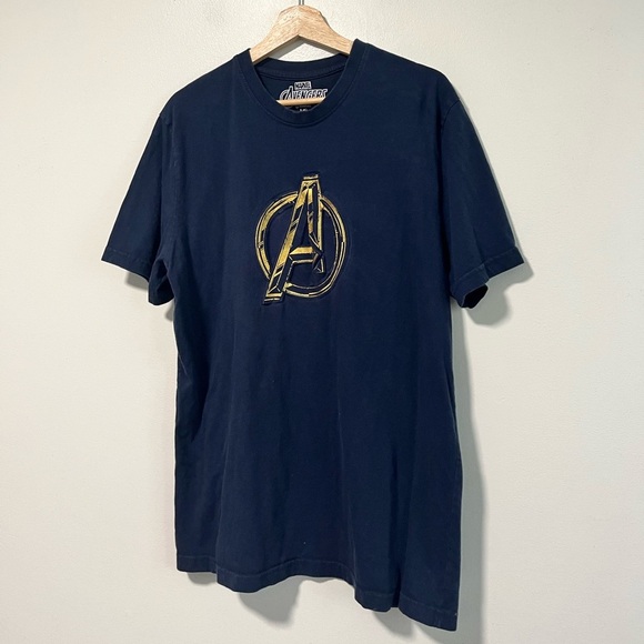 Marvel Avengers Black Gold Logo Graphic T-Shirt Men’s Large Cotton - Picture 5 of 7